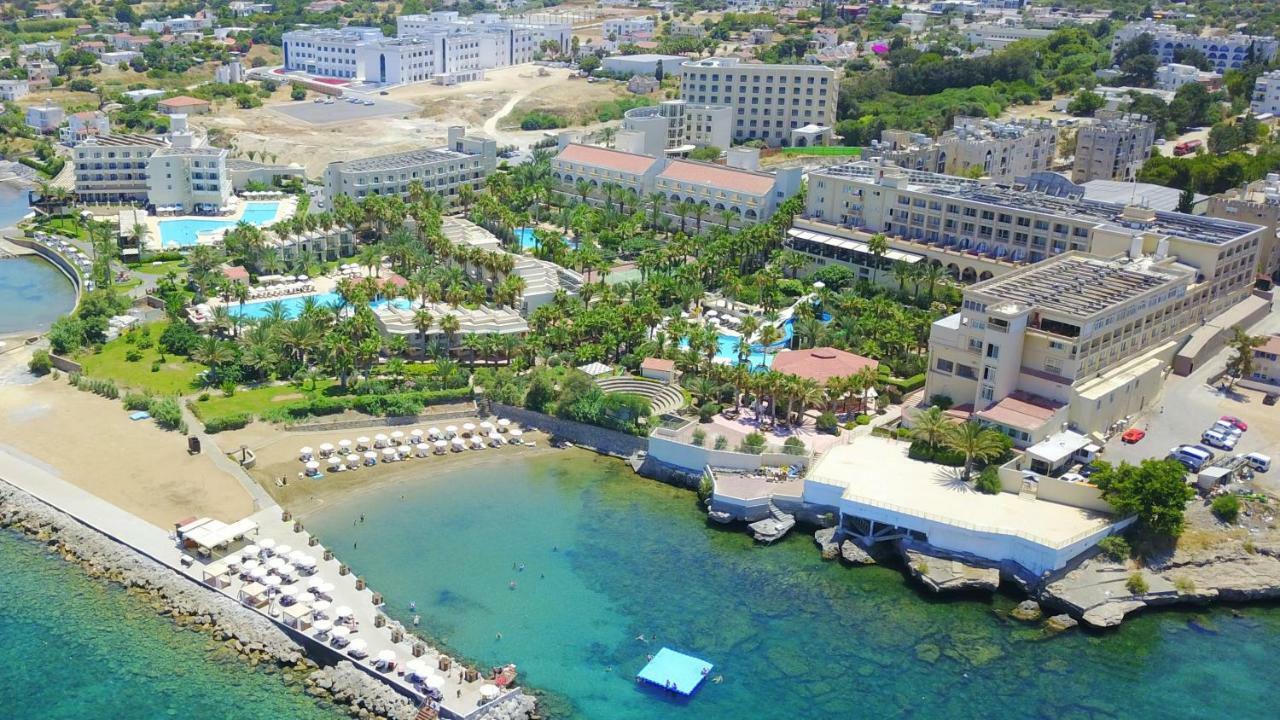 Oscar Beachfront Resort & Spa & Casino Кирения Экстерьер фото