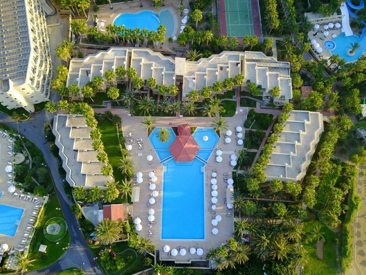 Oscar Beachfront Resort & Spa & Casino Кирения Экстерьер фото